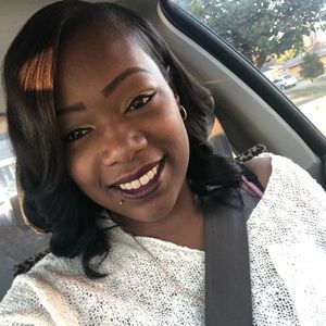 Meet your Posher, Violet